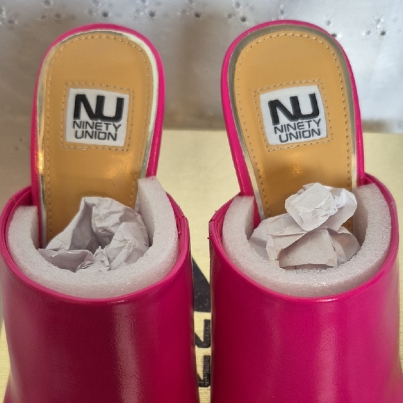 Ninety Union Rumba Fusha Barbie Pink Chain Heel Mules - Picture 3 of 7